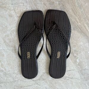 TKEES Square Toe Lily flip flops Carob Croc size 8